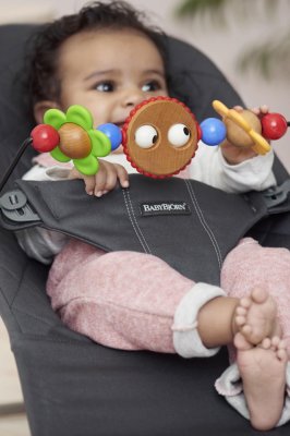 BABYBJÖRN Babywippe Bliss Cotton, Anthracite mit Spielzeug