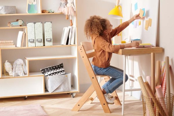 KINDERKRAFT Esszimmerstuhl Enock mit Polsterung Graues Holz, Premium