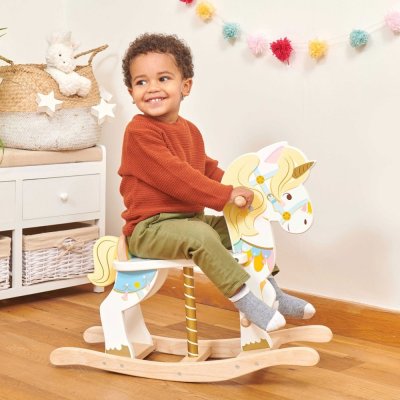 Le Toy Van Petilou Drewniany koń na biegunach Jednorożec
