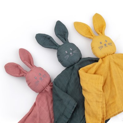 PETITE&MARS Mazlíček bambusový mušelinový Hugo Misty Green 0m+