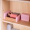 Bigjigs Toys Aufklappbares Puppenhaus mit Zubehör