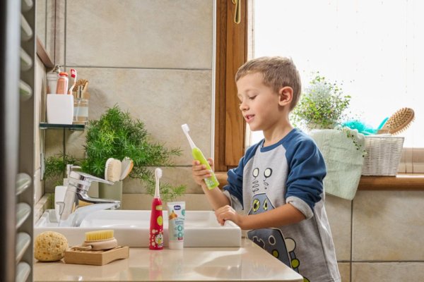 CHICCO Cepillo de dientes eléctrico infantil Tiger 3r+