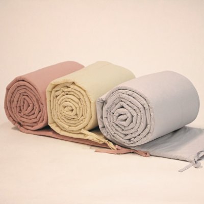 PETITE&MARS Mantinel ochranný do postýlky TILLY MAX Light Beige 360 cm