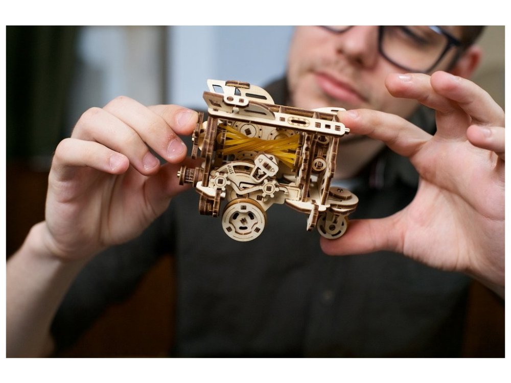 Puzzle mécanique en bois 3D Ugears Sous-marin Steampunk – Image 6
