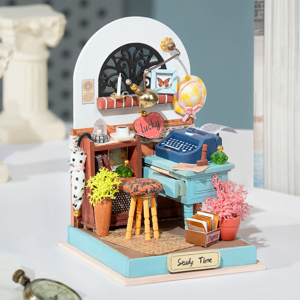 RoboTime 3D fa puzzle Miniatűr házikó Tanulószoba írógéppel - Image 3