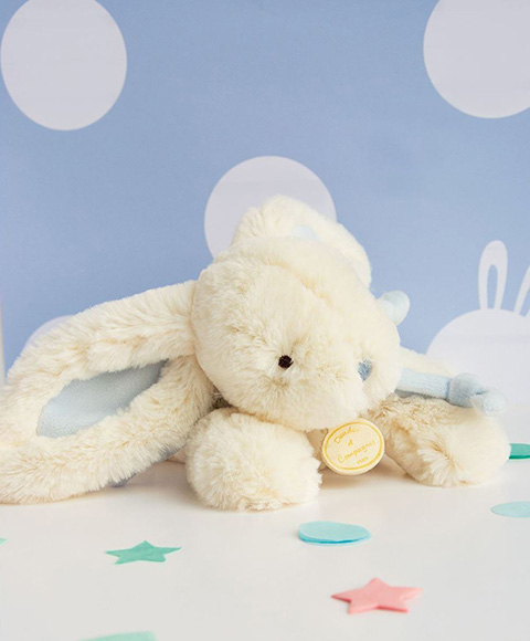 Doudou Dárková sada - Plyšový králíček modrý 20 cm (obrázek 3)