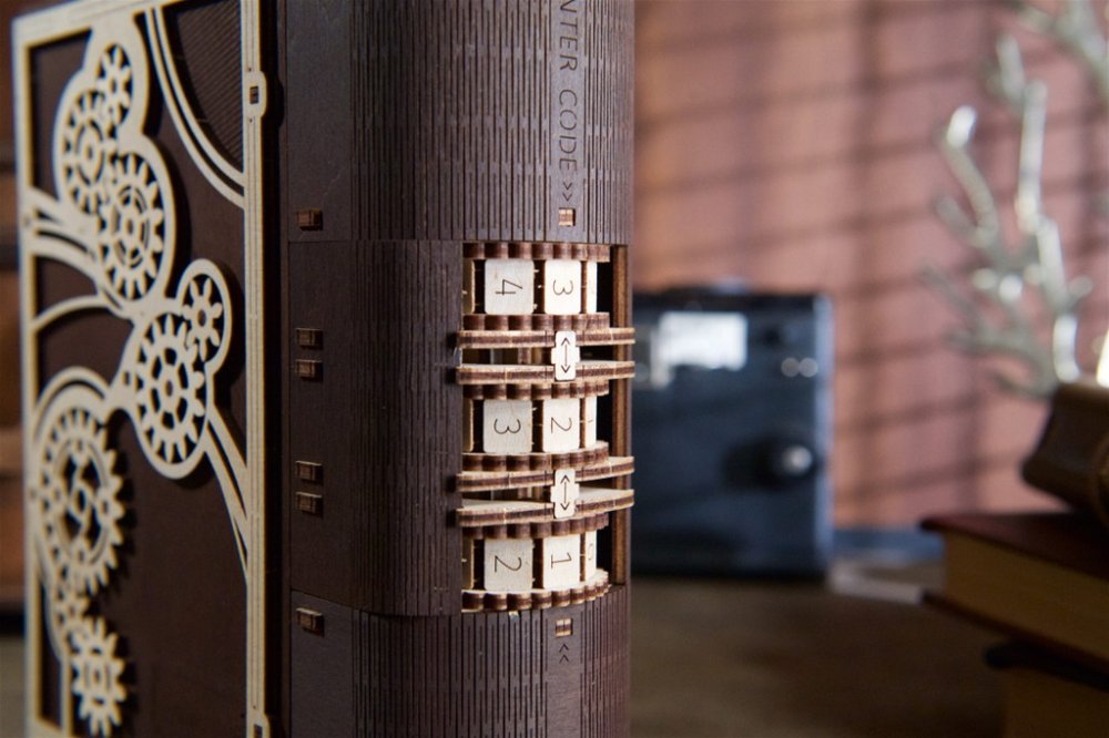 Ugears 3D dřevěné mechanické puzzle Kniha tajemství (obrázek 6)