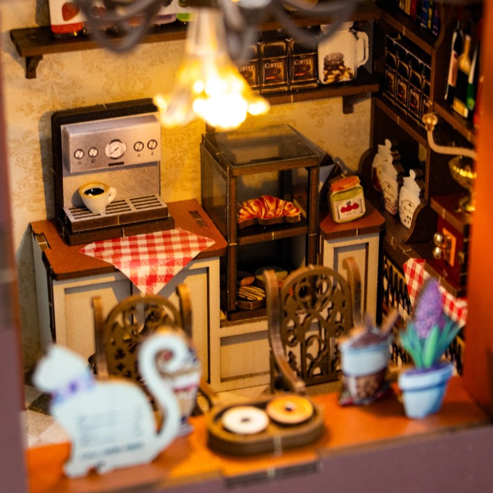 2Kids Toys 3D skládačka Zarážka na knihy Miniatura domečku Kavárna (obrázek 9)