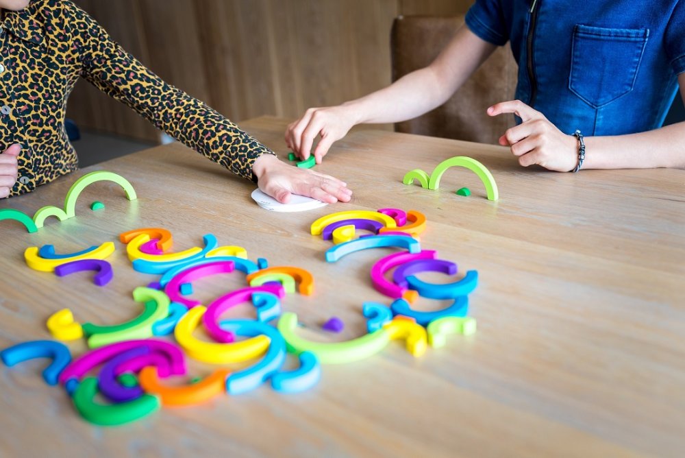 Puzzlespiel – Wir Machen Einen Regenbogen