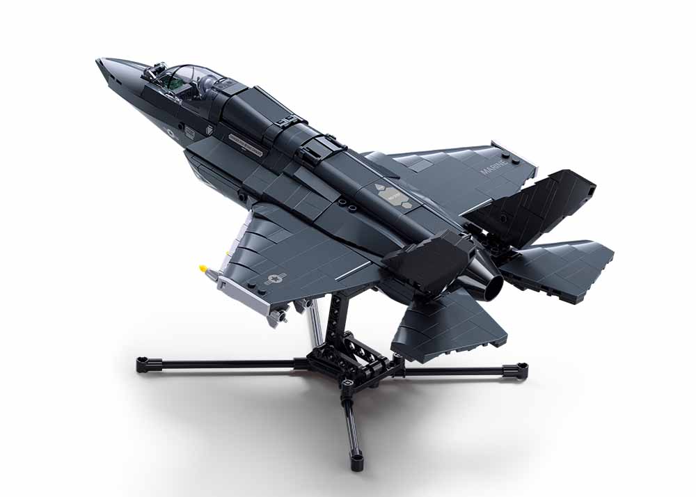 Sluban Model Bricks M38-B1361 Stíhací letoun F-35BS v měřítku 1:44 (obrázek 3)