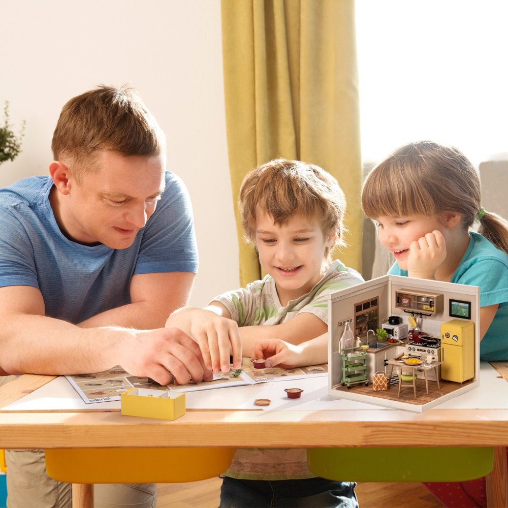 RoboTime 3D dřevěná skládačka Miniatura domečku Kuchyňka Happy Meals (obrázek 4)