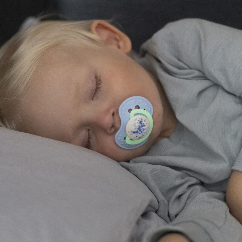 LOVI Succhietto in silicone dinamico Tie dye 3-6m 2 pz. bambina - immagine 4