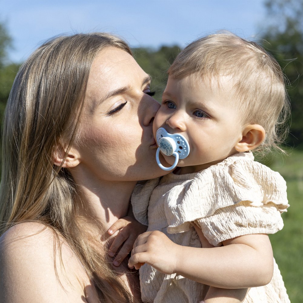LOVI Succhietto in silicone dinamico Tie dye 3-6m 2 pz. bambina - immagine 3