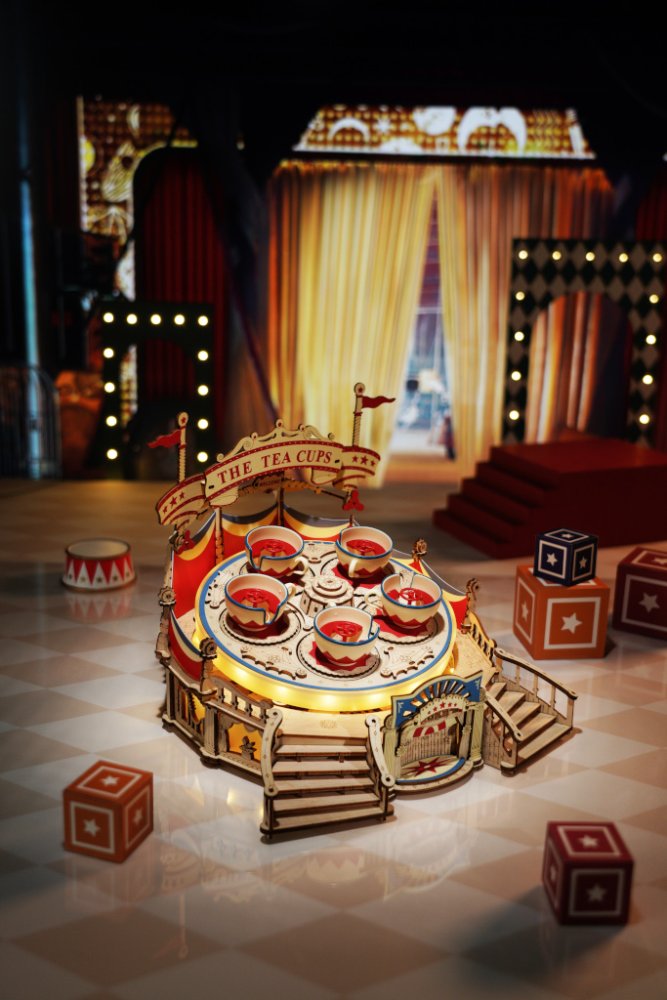 RoboTime Puzzle 3D en bois boîte à musique Carrousel de tasses – Image 7