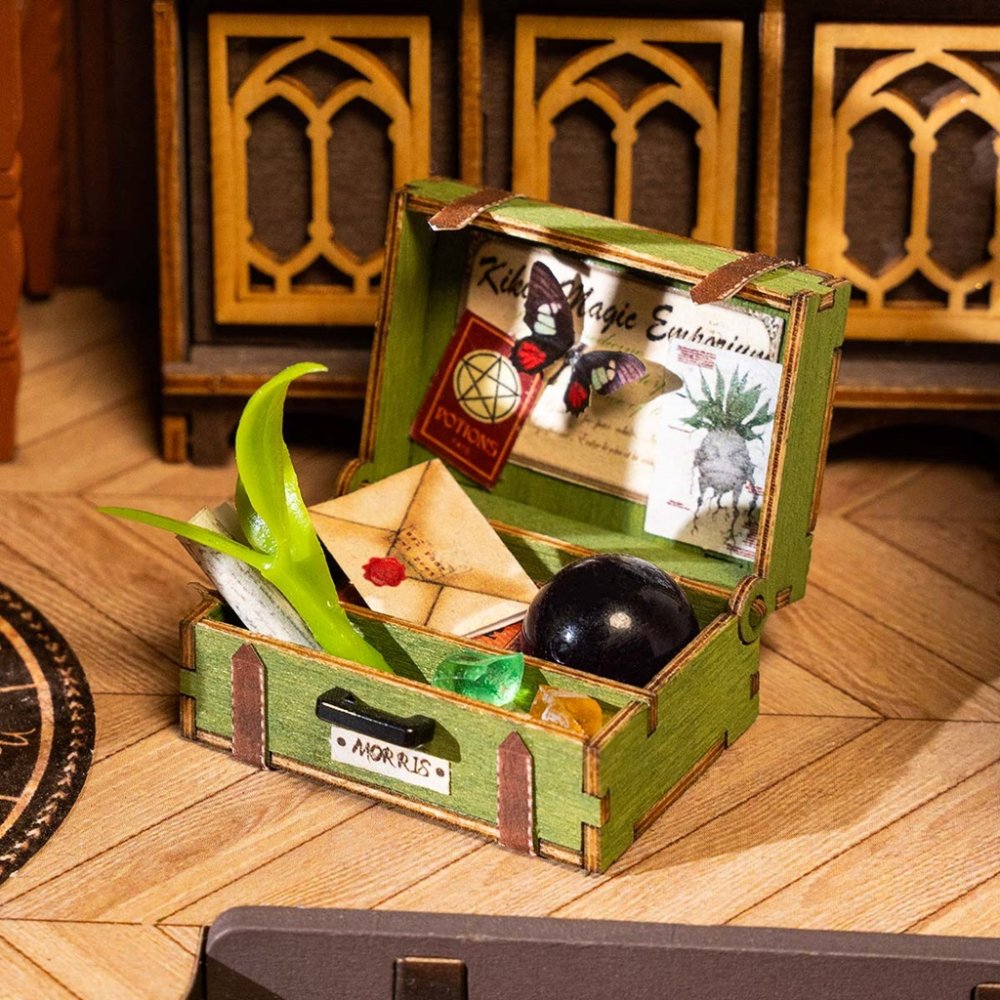 RoboTime 3D dřevěná skládačka Miniatura domečku Čarodějova pracovna (obrázek 2)