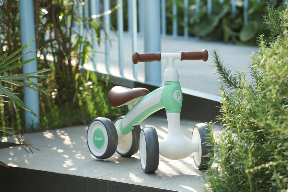 QPLAY Bicicletta senza pedali Cutey Green, età 1-3 anni - immagine 6