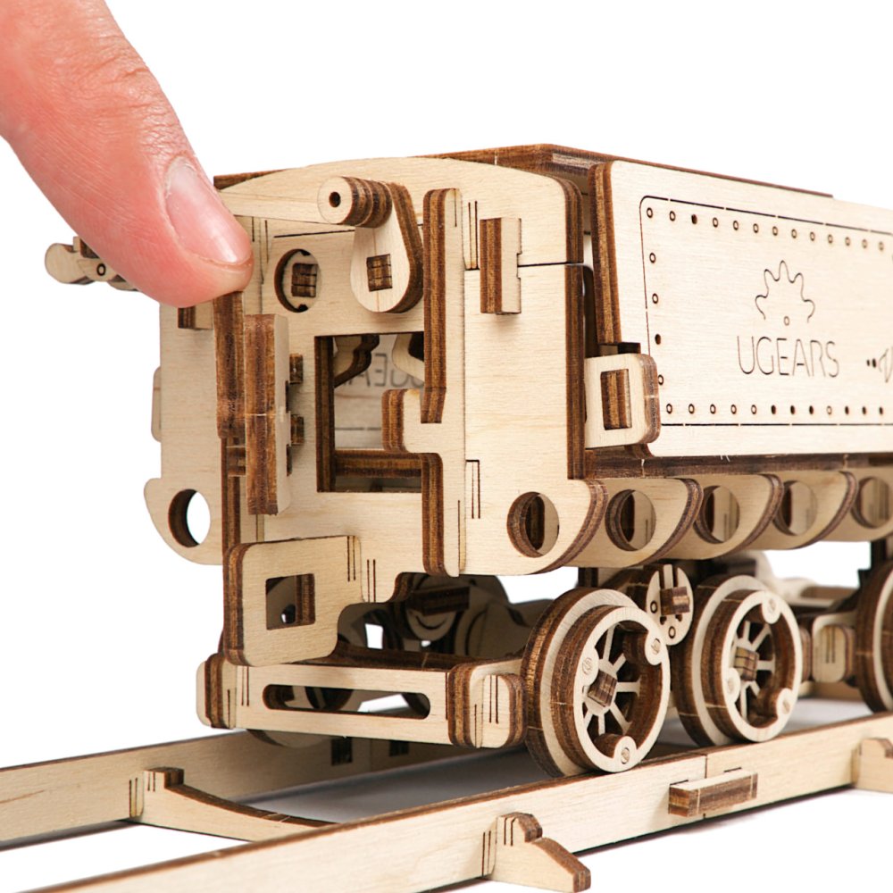 Ugears 3D dřevěné mechanické puzzle V-Express parní lokomotiva 4-6-2 s tendrem (obrázek 8)