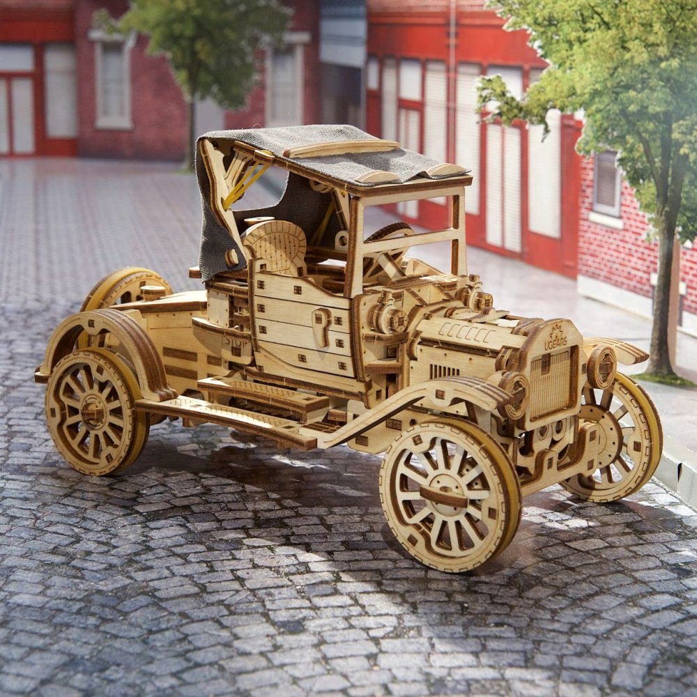 Ugears 3D dřevěné mechanické puzzle Historický automobil UGR-T (obrázek 3)