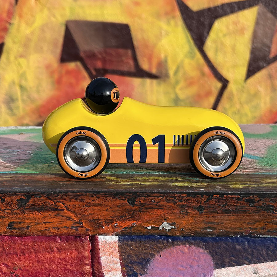 Vilac Dřevěné auto Old Sport Compet žluté (obrázek 3)