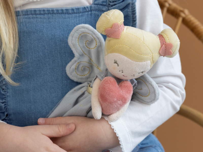 LITTLE DUTCH Panenka Fay víla lásky 20 cm (obrázek 6)