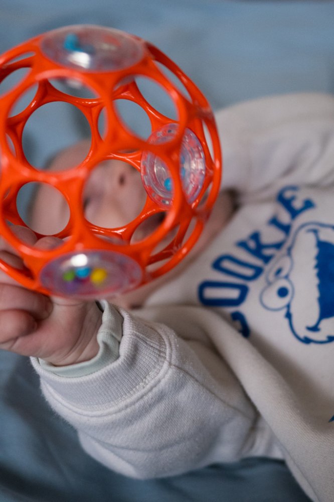 OBALL Hračka Oball RATTLE 10 cm orange 0m+ (obrázek 10)