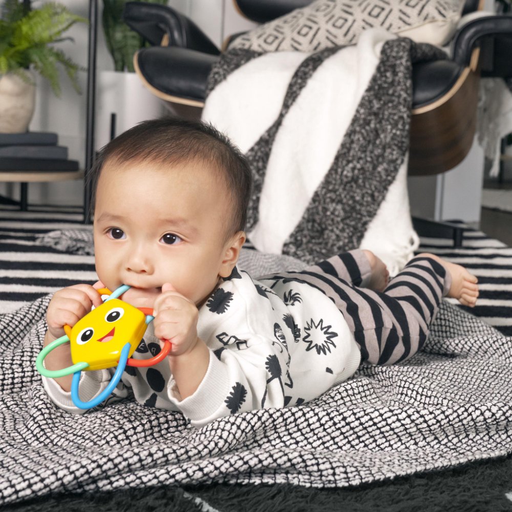 BABY EINSTEIN Massaggiagengive con sonaglio Soothing Star senza BPA 0m+ - immagine 4