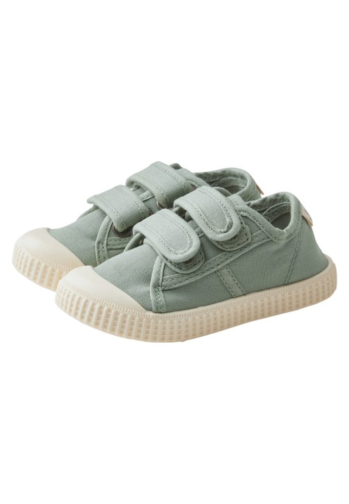 STERNTALER Chaussons antidérapants à velcro vert uni taille 22 18-24 m