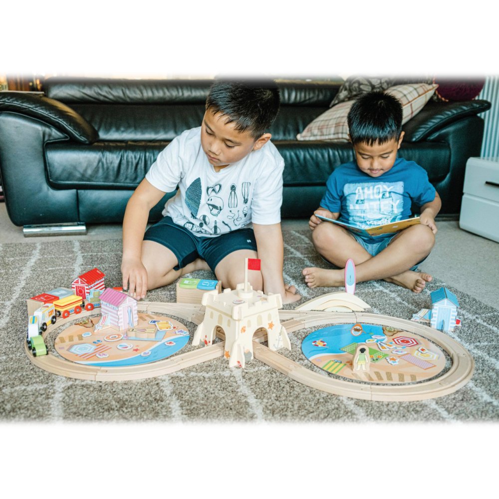 Bigjigs Rail Pista Ferroviaria in Legno Pulizia Costiera 70 pezzi - immagine 2