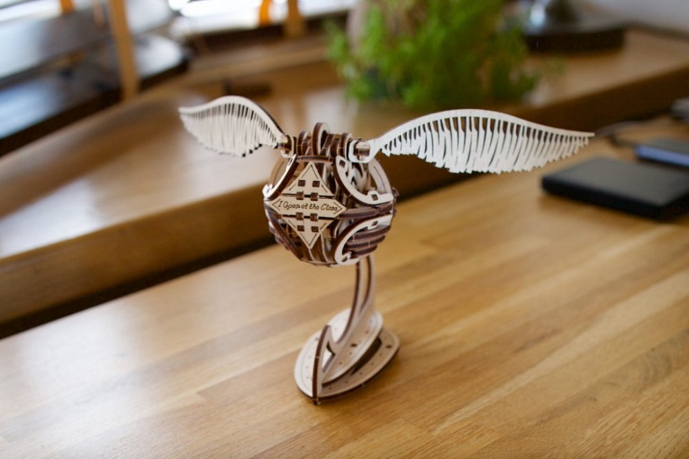 Ugears 3D dřevěné mechanické puzzle Zlatonka, Harry Potter (obrázek 2)