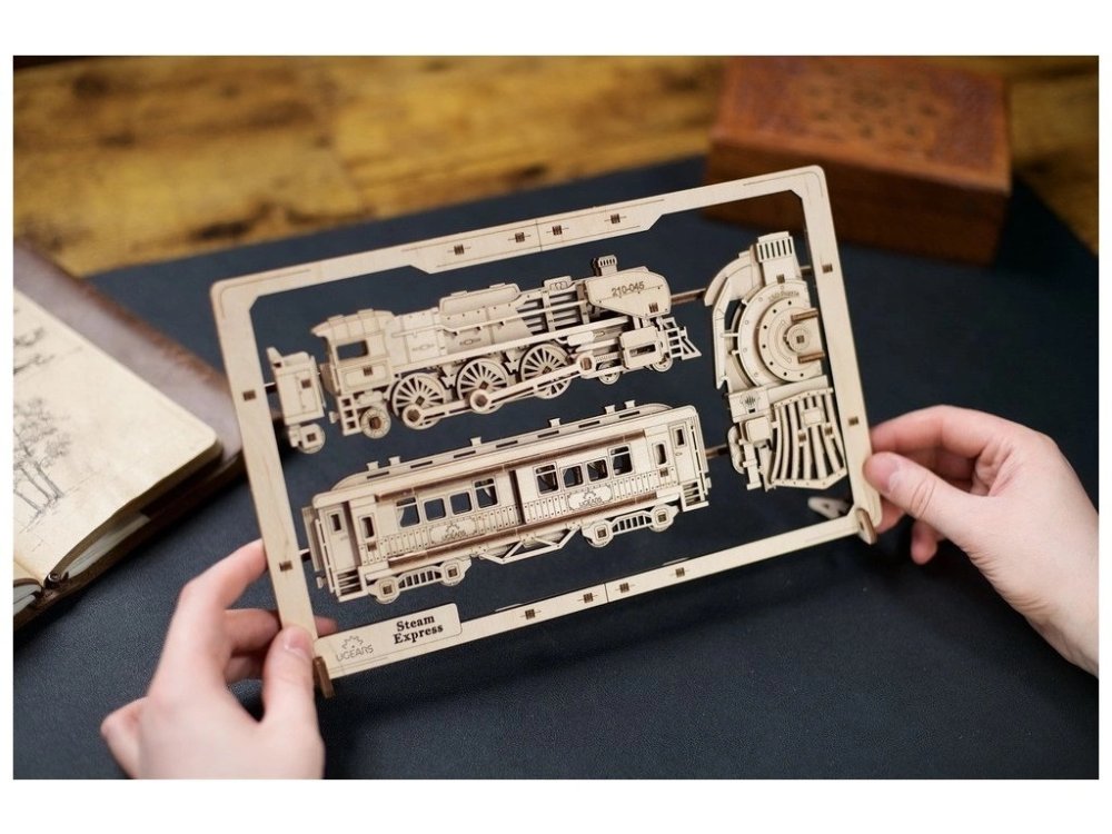 Ugears 2,5D drewniane mechaniczne puzzle Steam Express - obrazek 3