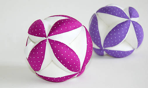 MyMoo Montessori Gripping Ball - Polka Dots/Pink,MyMoo Montessori Gripping Ball - Polka Dots/Pink