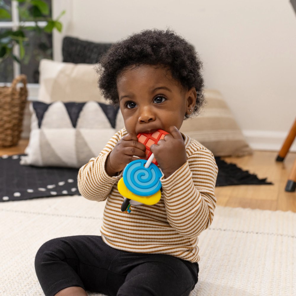BABY EINSTEIN Massaggiagengive con sonaglio zebra Zen™ Shake-a-Shape senza BPA 0m+ - immagine 3