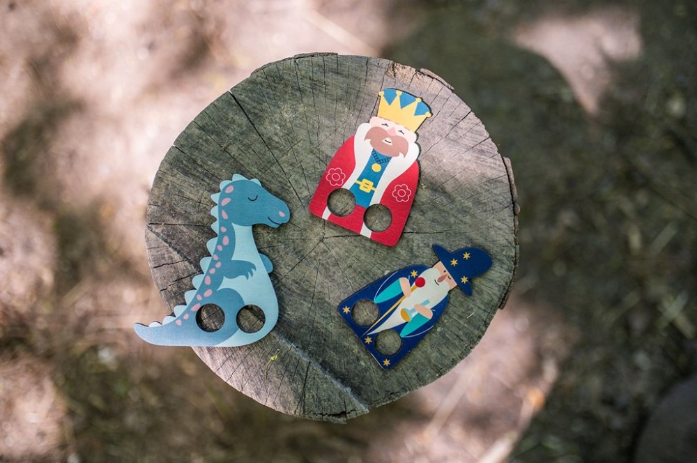 BeWooden Teatrzyk kukiełkowy na palce - król, magik, smok - obrazek 3