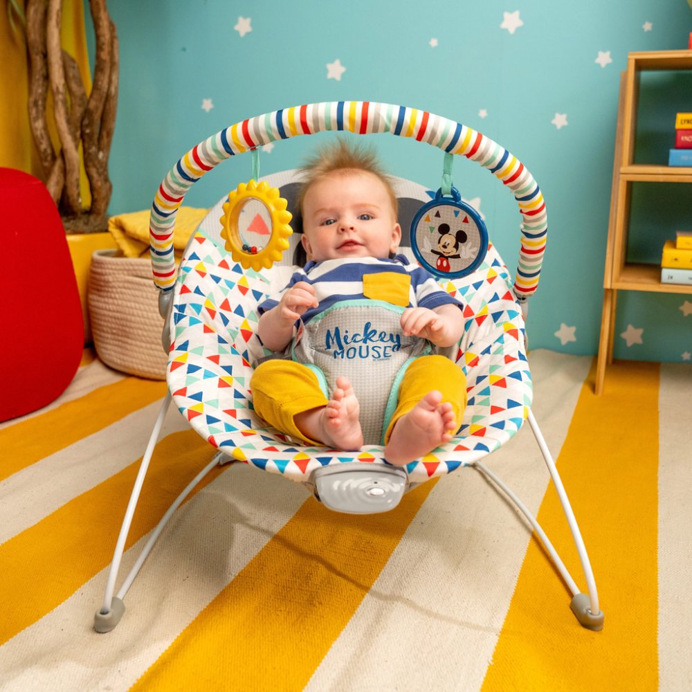 BRIGHT STARTS Vibráló pihenőszék MICKEY MOUSE Happy Triangles™ 0 hónapos kortól 9 kg-ig - Image 3