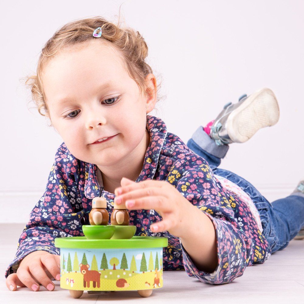 Bigjigs Toys Dřevěná hrací skříňka woodland (obrázek 5)