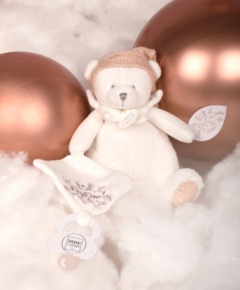 Doudou Zestaw prezentowy Pluszowy miś z uchwytem na smoczek i kocykiem różowy 20 cm - obrazek 3