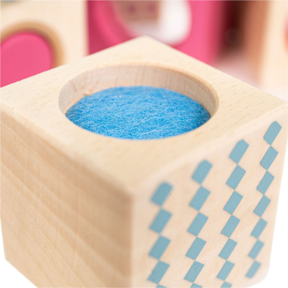 Bigjigs Toys Smyslové kostky (obrázek 4)