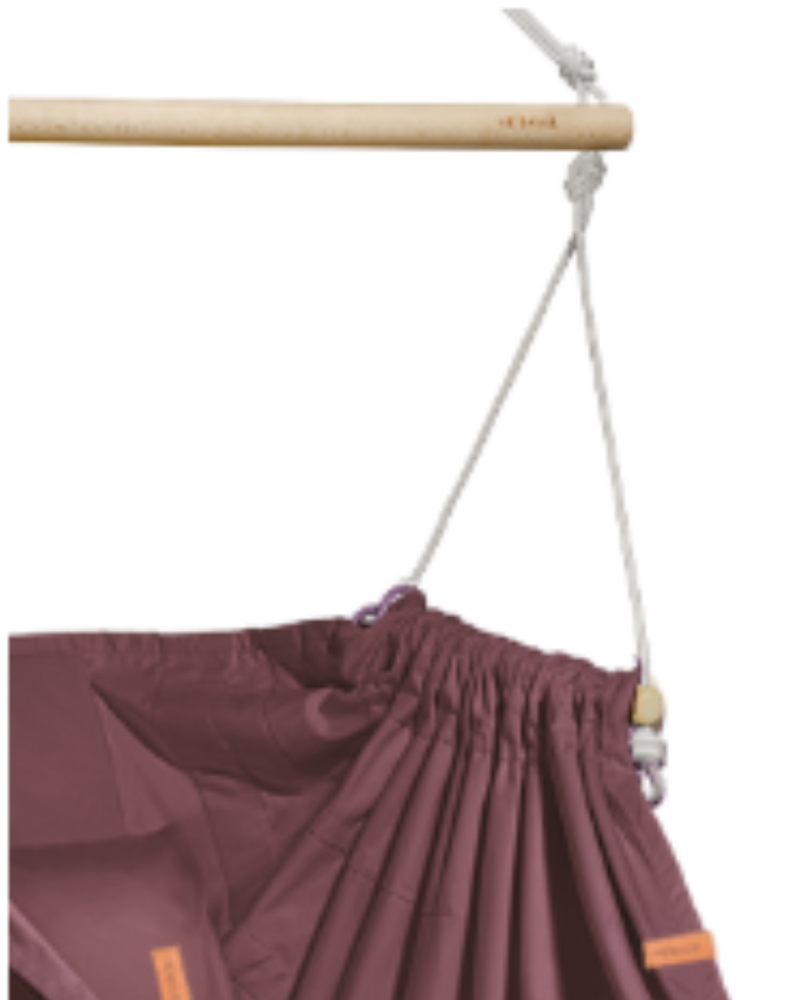 Poltrona sospesa a dondolo bordeaux HOJDAVAK MAXI con cuscino - tessuto per esterni, corda bianca