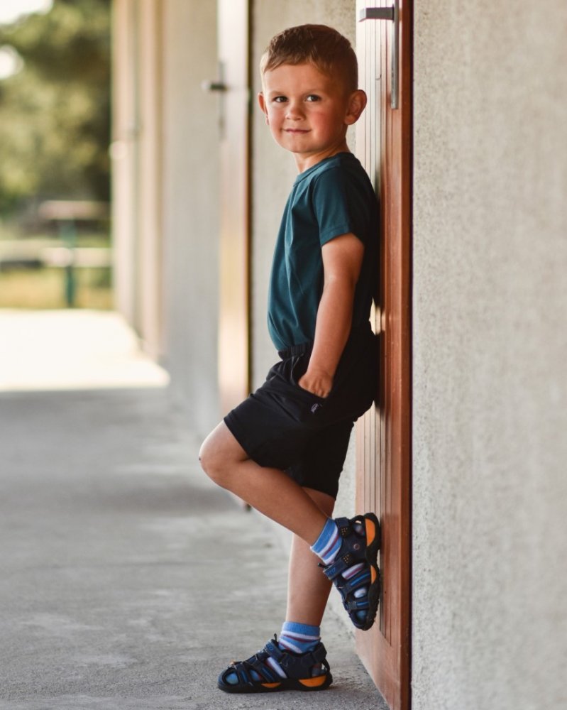Short à poches pour enfants, noir 92 – Image 6