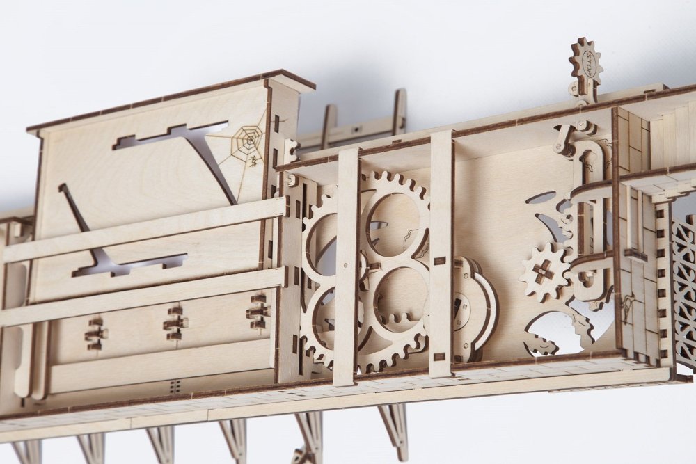 Ugears 3D dřevěné mechanické puzzle Železniční nástupiště (obrázek 3)