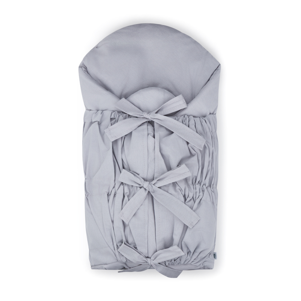 PETITE&MARS Zavinovačka šněrovací Nurse s pevnou kokosovou vložkou Light Grey 75×75 cm