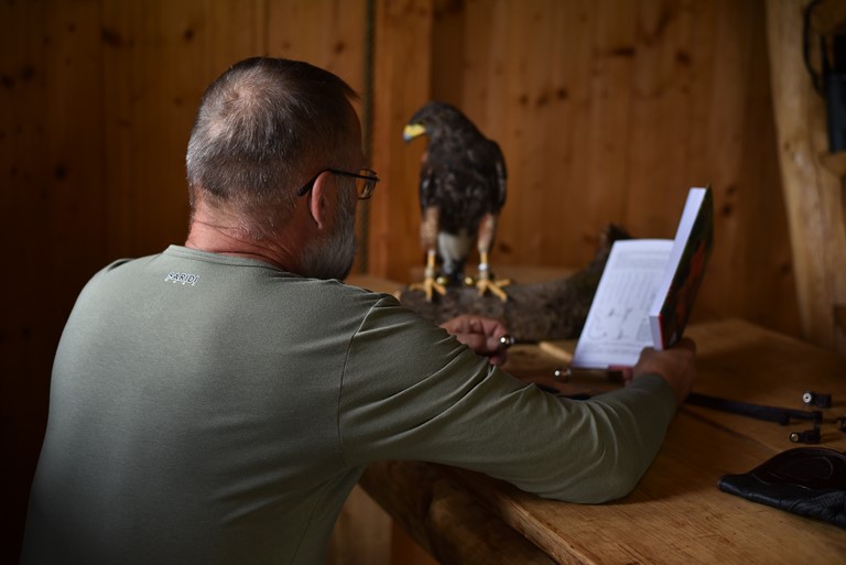 DR Herren T-Shirt dünn Outlast® - Khaki XXL – Bild 3