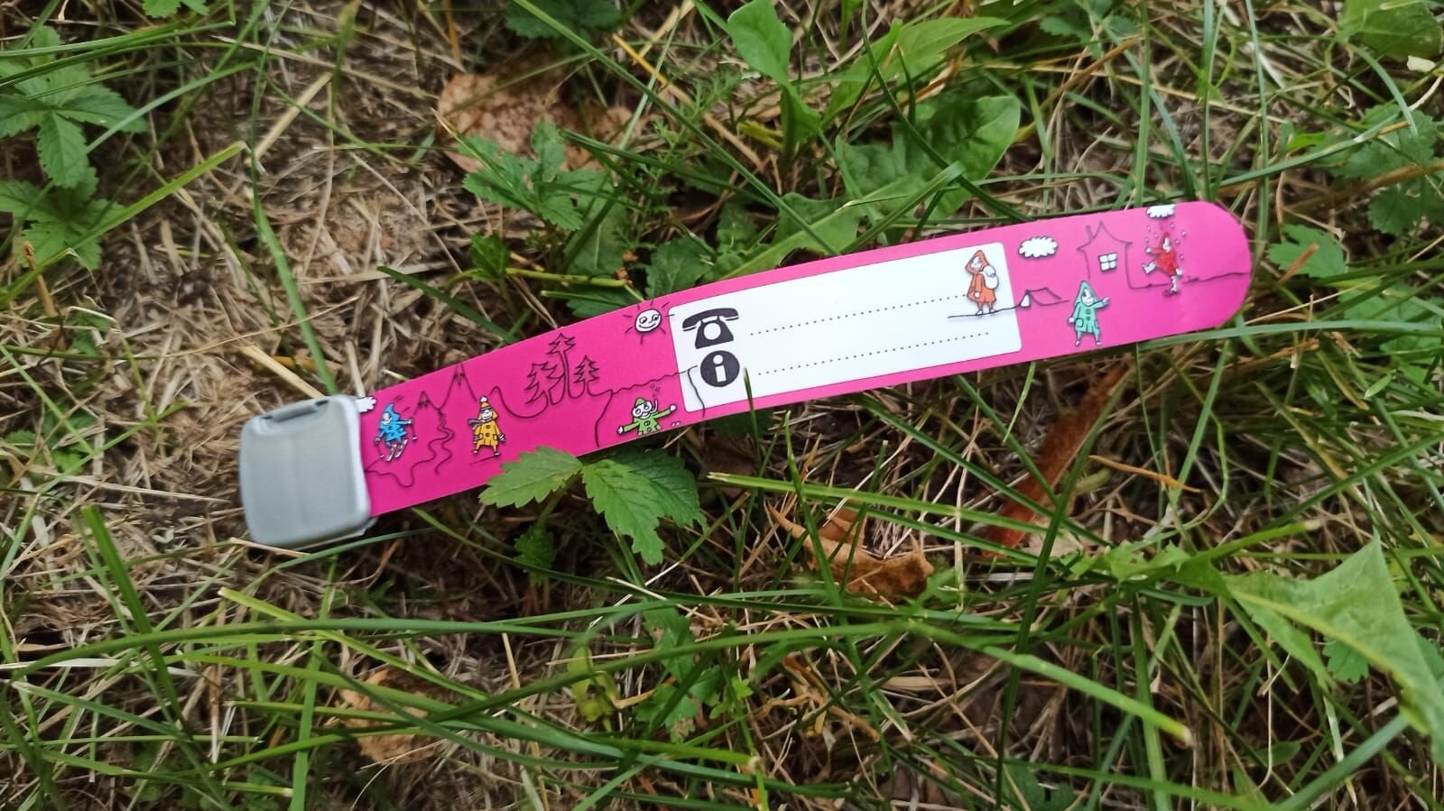 Gyermek azonosító karkötő Rozsaszín