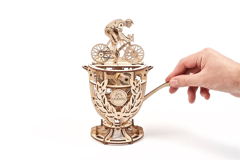 Ugears 3D dřevěné mechanické puzzle Samohybný cyklista (obrázek 3)