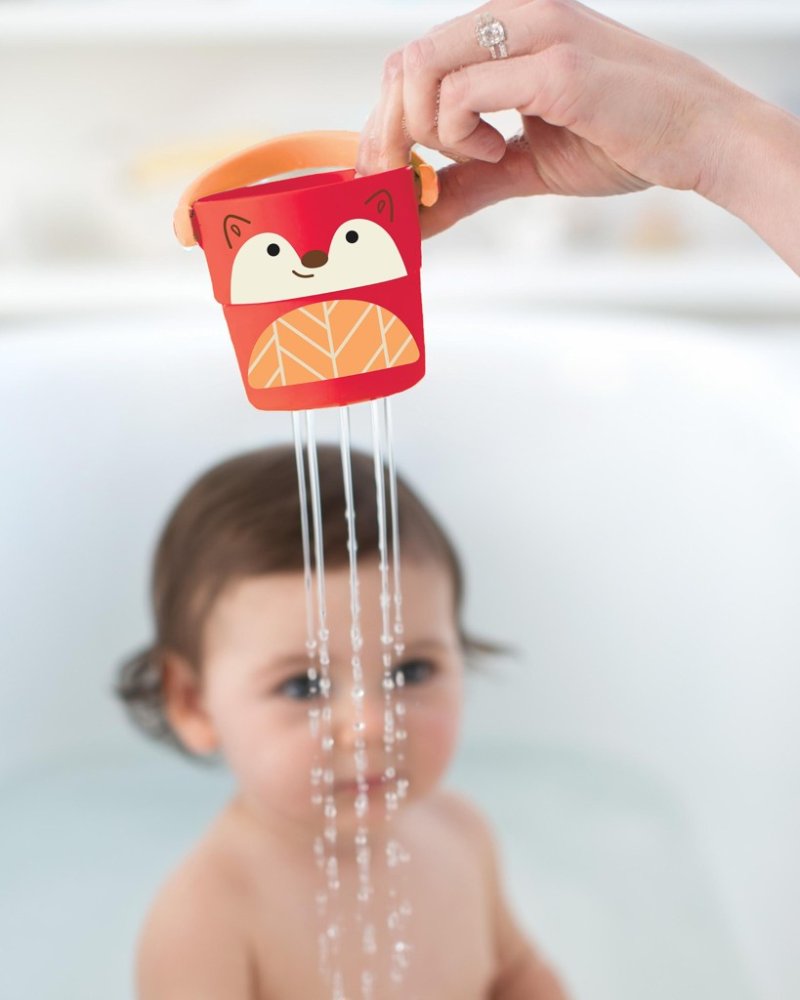 SKIP HOP Zoo Giocattolo per l'acqua secchielli Stack&Pour 5 pezzi 9m+ - immagine 3