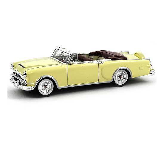 Welly Packard Carribbean (1953) 1:28 béžový