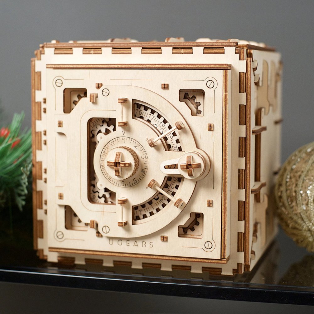 Puzzle mécanique en bois 3D Ugears Coffre-fort – Image 3