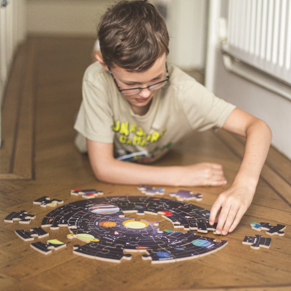 Bigjigs Toys Kulaté podlahové puzzle Sluneční soustava 50 dílků (obrázek 4)