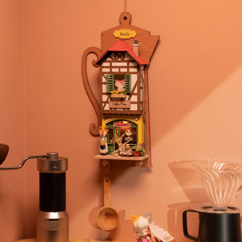 RoboTime Miniatura domečku k zavěšení Kavárna Moka (obrázek 3)