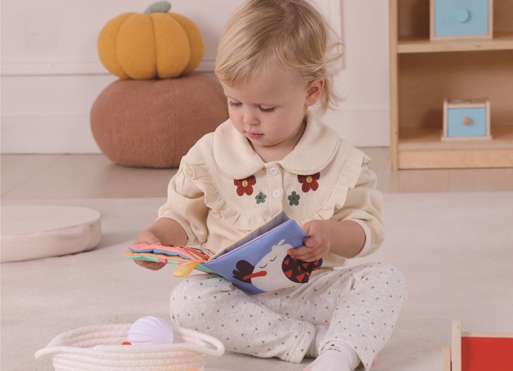 2Kids Toys Montessori set hraček pro nejmenší 5m+ (obrázek 3)